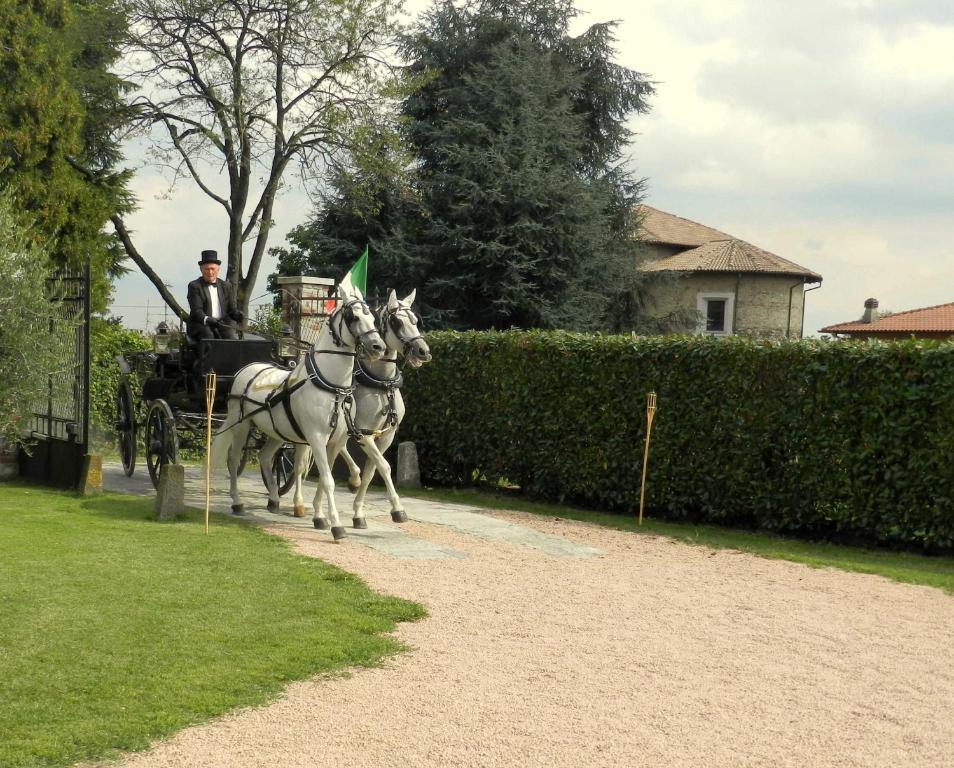 B&B Al Castello Casale Litta Екстер'єр фото