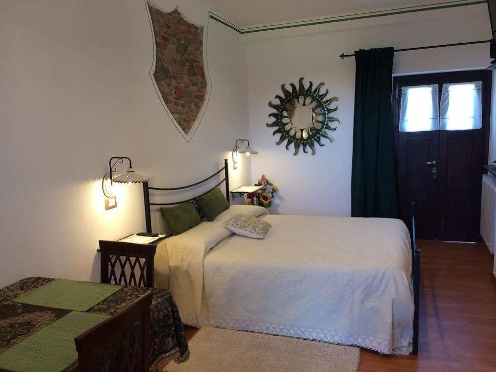 B&B Al Castello Casale Litta Екстер'єр фото